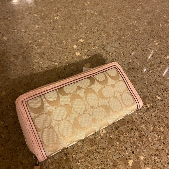 Coach wallet - Picture 3 of 4